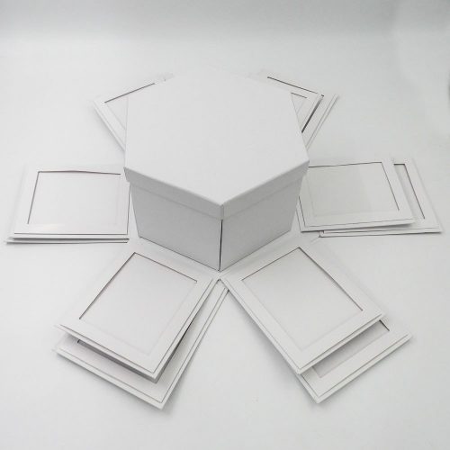 קופסת תמונות נפתחת לבנה משושה - 3 קופסאות עם תמונות K400440