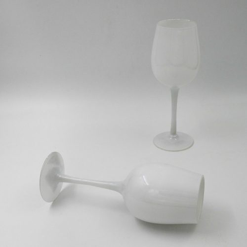 זוג כוסות יין בצבע לבן מזכוכית K600168