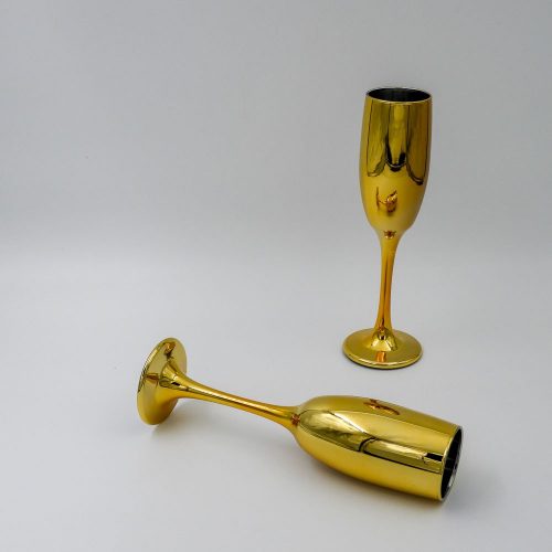 6 כוסות שמפניה בצבע זהב מזכוכית K600175