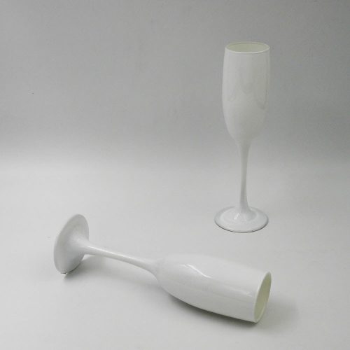 6 כוסות שמפניה בצבע לבן מזכוכית K600178