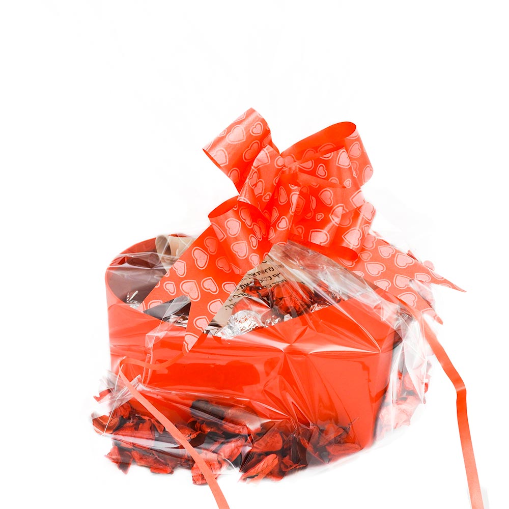 מארז ליום האהבה קלף ברכה נרות ושוקולדים בקופסה אדומה K000067-4